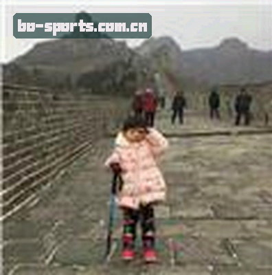 李伟